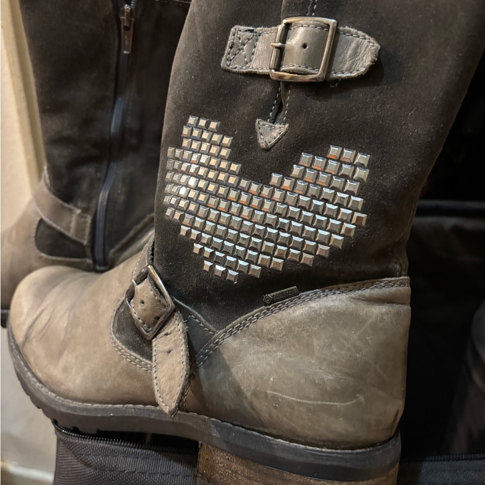 Stylish gray ladies boots